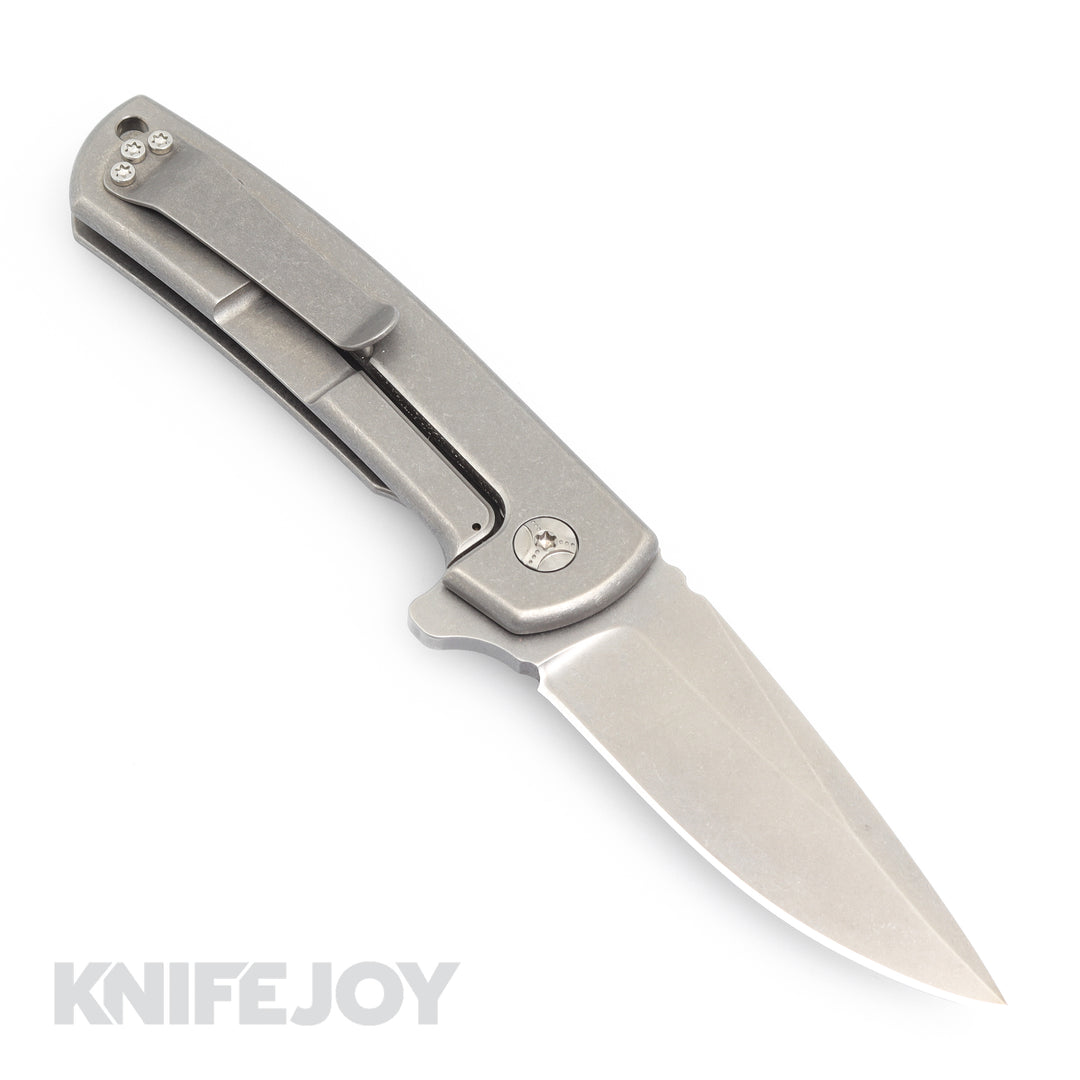 Les George Defiant 7 Servo Carbon Fiber Insert Flipper Knife