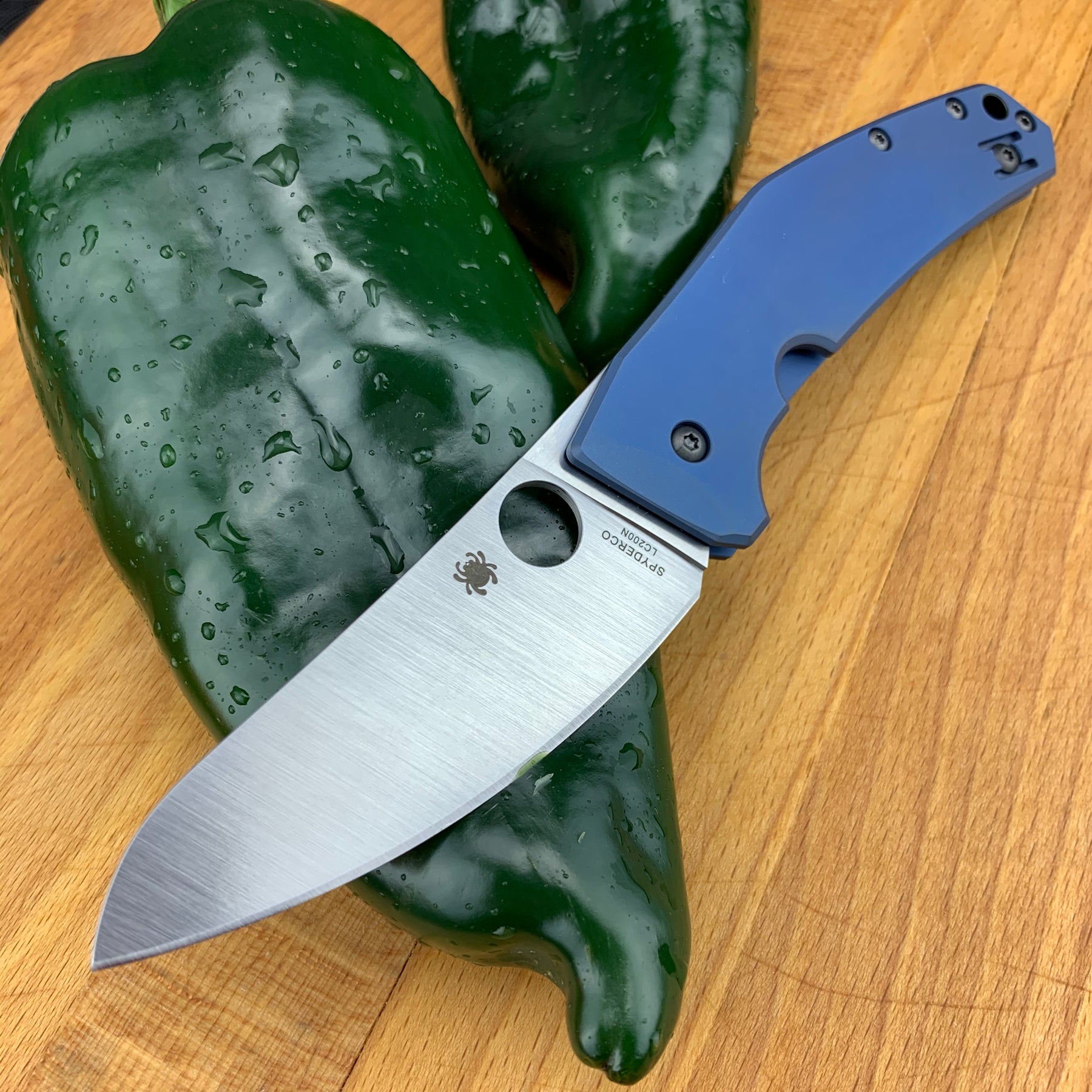 https://www.knifejoy.com/cdn/shop/products/d3e9710c-18cb-5796-82a7-78ae1a1ad211__13677_1800x1800.jpg?v=1667941917