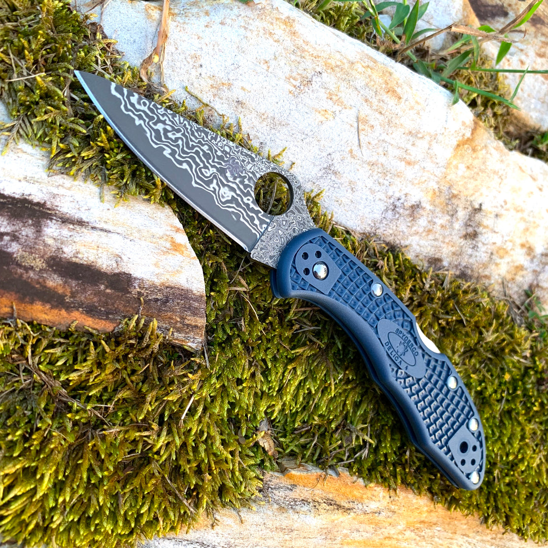 Spyderco C11FPNBD Delica KnifeJoy Exclusive KJ Steel Blue Spyderco C11FPNBD Delica KnifeJoy Exclusive KJ Steel Blue